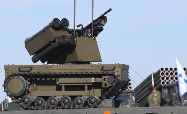 Русия включи в ученията бойни роботи