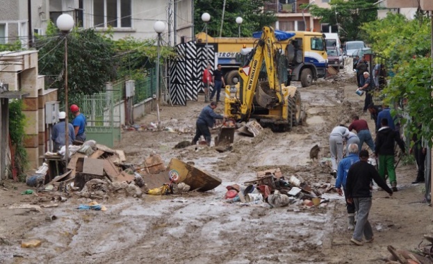 Остава бедственото положение във Варна и Добрич (обновена)