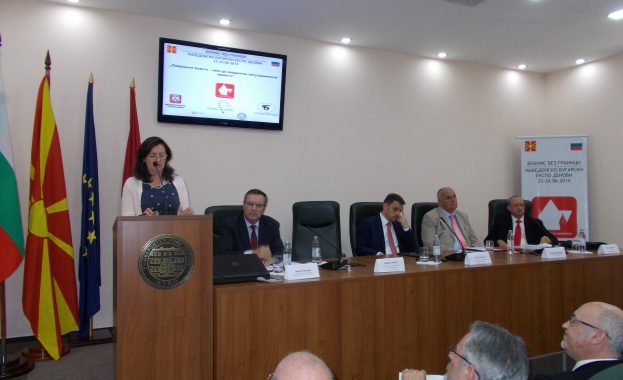 Даниела Бобева: Бизнесът от България и Македония да навлиза съвместно на трети пазари