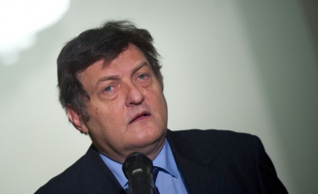 Министърът на помощи от Париж бил милионер