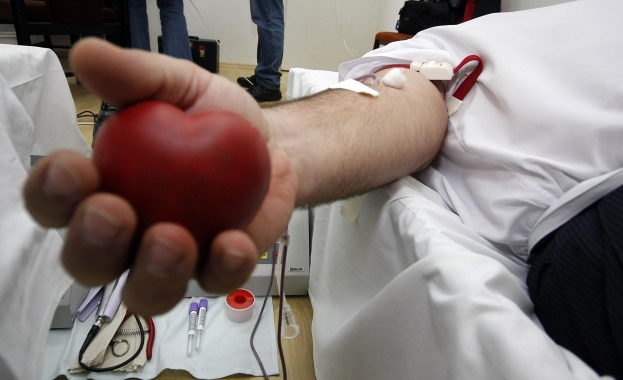 На Цветница се провежда акция за доброволно кръводаряване в цялата страна