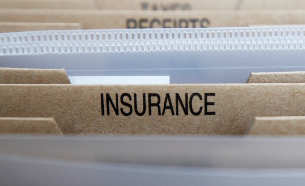 Застрахователи: При пътуване изберете застраховка, която покрива Covid-19 