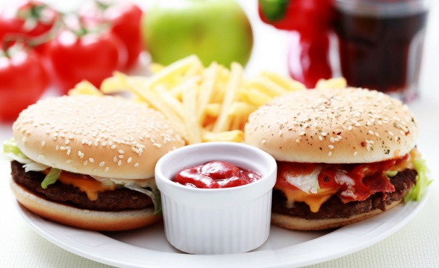 2 млн. песo глоба за McDonald's заради сандвич с миша опашка