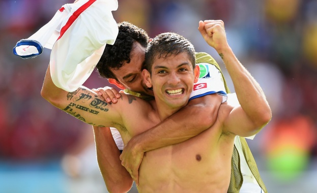 Коста Рика продължава към 1/4-финал с Холандия