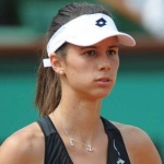 Пиронкова яхна камила