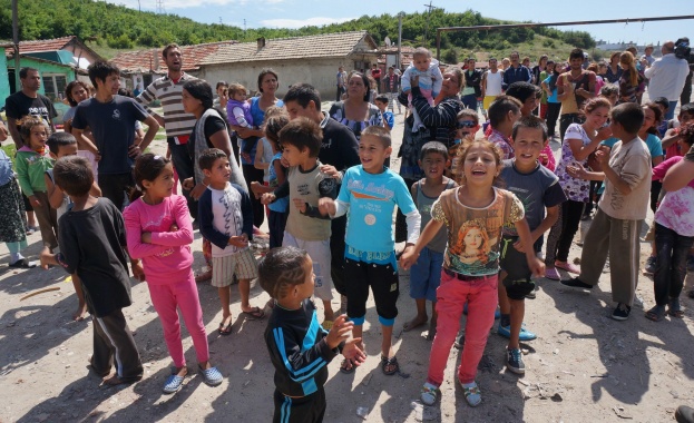 До месец извеждат ромите от приюта в кв. "Победа"