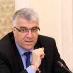 Гечев: Минималната заплата трябва да расте само с производителността на труда