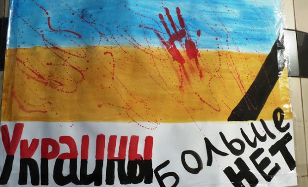 Порошенко реши да се бори за умовете и сърцата на хората като ги убива