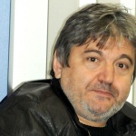 На изборите да не гласуваме като футболни запалянковци - ние сме за Левски, а ние пък за ЦСКА