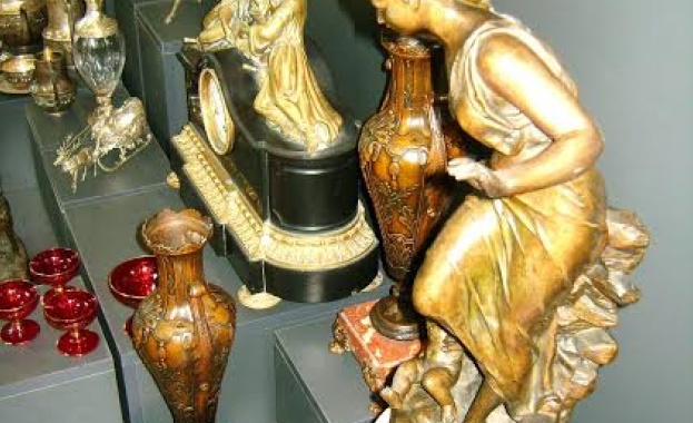 В Бургас показват ценности, спасени от незаконен трафик