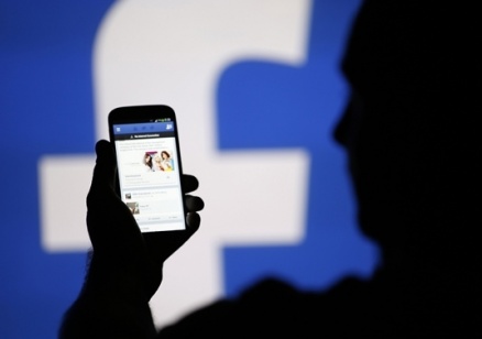 Facebook се срина: Хиляди потребители съобщават за проблеми с платформата