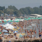 400 полицаи под прикритие ще охраняват морските курорти