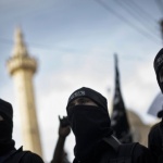 Експерт: ИДИЛ губи териториите си с петрол и търси алтернатива за финансирането си