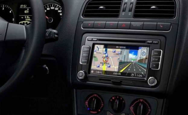 Volkswagen купи част от Blackberry