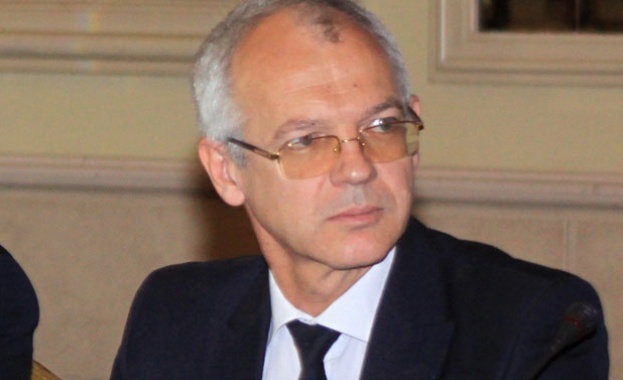 Работодатели: Не очакваме от партиите да се харесват или обичат, очакваме да работят