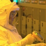 Intel ще произвежда 14-нанометрови чипове за Panasonic
