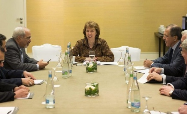 Лавров няма да участва в преговорите на „шестицата“ с Иран