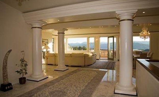 Българин продал палат за 1,1 млн. долара в Монтерей