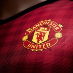 Манчестър Юнайтед с двойна победа над Арсенал, докато фенове си разменят крошета