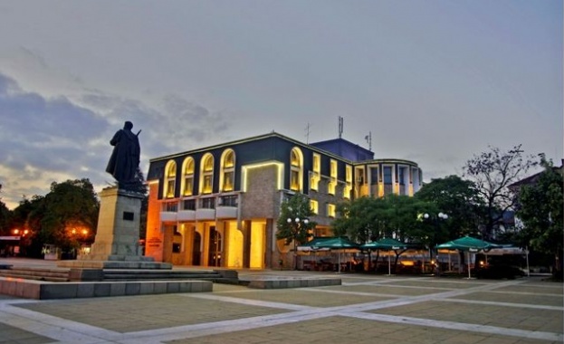 Благоевград ще подпомага финансово читалище „Н. Вапцаров“