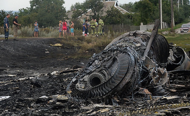 Стрелков: пътниците в малайзийския боинг са били мъртви преди крушението