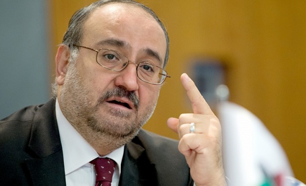 Сирийската опозиция прати „временното правителство” в оставка 