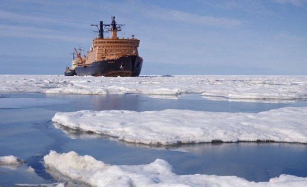 Оборудват ледоразбивача „Арктика” с незамръзваща навигация