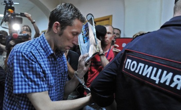 Двама обвинени за инцидента в московското метро 