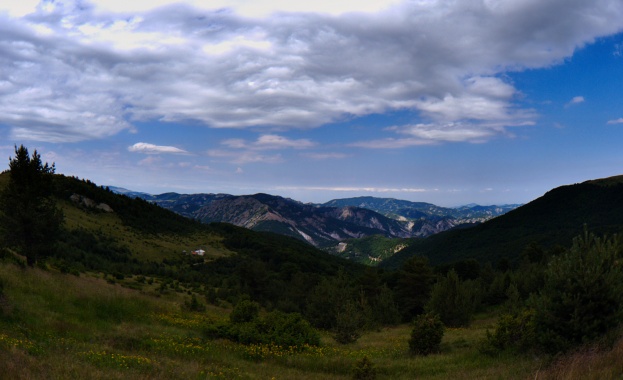 Издирваната в Родопите жена се прибра сама