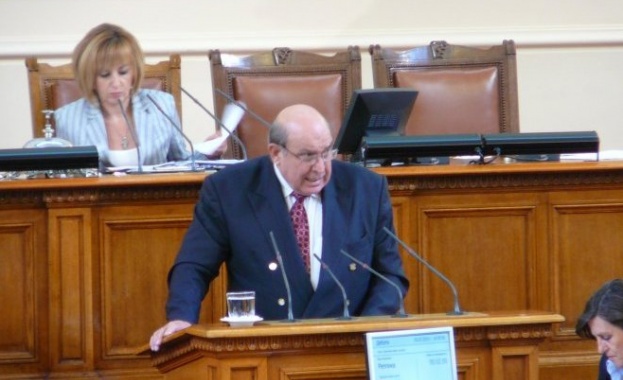 Минчев: Наше е правителството, както е наш Левски, но и бесилото е ваше и предателят е ваш