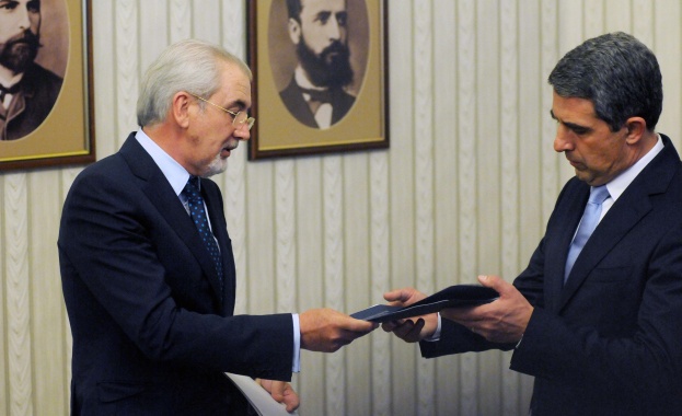 Местан върна мандата за съставяне на правителство