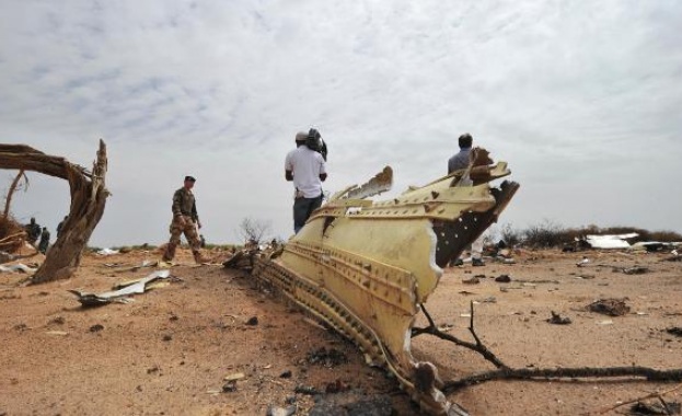 Разбилият се в Мали самолет е паднал от 10 000 метра за 3 минути