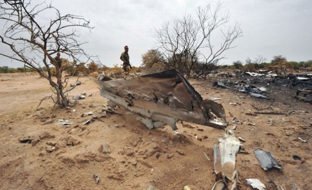 Разпознаването на жертвите на разбилия се алжирски самолет може да отнеме години
