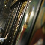 Майстори иконографи посрещнаха Преображение в Троянския манастир