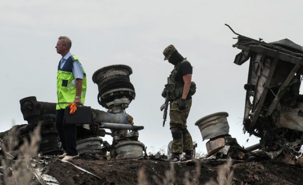 ОССЕ: На мястото на катастрофата на Боинг 777 все още има тела на загинали