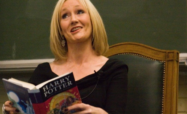 Хари Потър и Дж. К. Роулинг отпразнуваха рождените си дни 