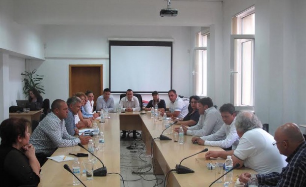 ДФ „Земеделие“ и агробизнесът ще решават съвместно всички проблеми