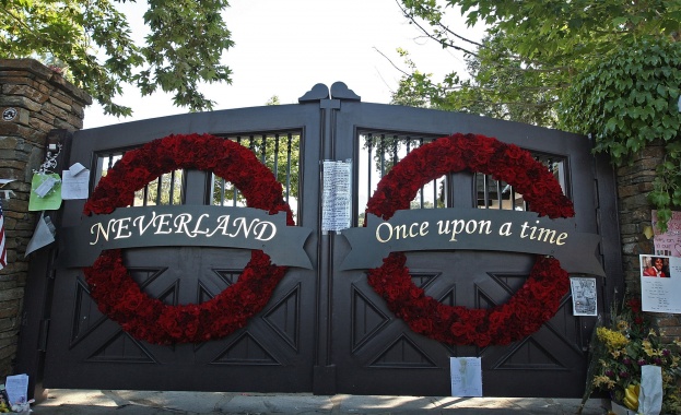 Продават Neverland за 60 млн. долара