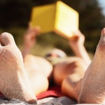 Фестивал на плажното четене в "Албена"