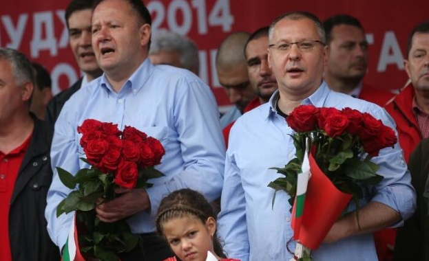 Миков: Десницата се опитва да разруши демократичния модел на парламентарната република