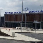 Летището в Бургас очаква 3 милиона туристи за пръв път в историята си