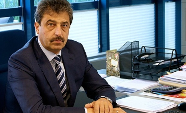 Цветан Василев стана звезда в Сърбия, виждат го като икономически министър