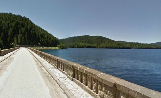 Язовирите Рогозен и Хайредин преливат