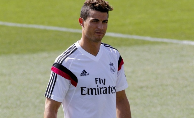 Роналдо дава по 100 млн. годишно за застраховка на колите си 