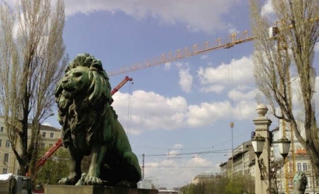 Откриха три нови зида при разкопките на „Лъвов мост”