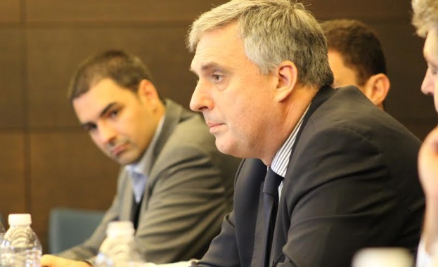 Калфин: Непрекъснатото политическо противопоставяне е вредно за държавата