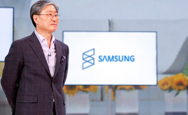 Дизайнер ребрандира Samsung