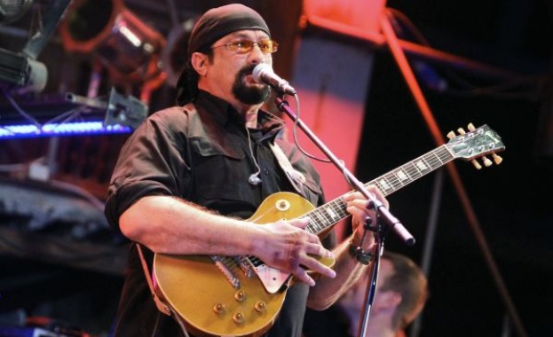 Стивън Сегал: Аз съм руснак!