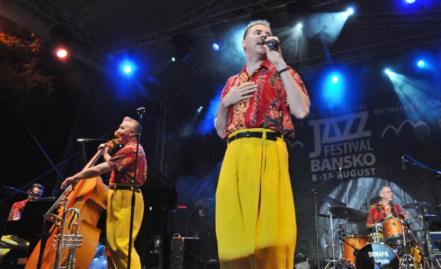 Модерен джаз и млади световни звезди ще участват на десетия