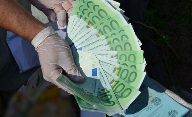 Испания разби групировка за пране на пари 
